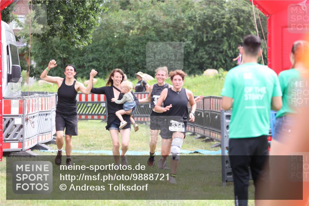 21.06.2026 - 29. Vierlanden-Triathlon Andreas Tolksdorf http://msf.ph/oto/9888721 21.06.2026 11:51:28 Ziel 299, 534, 612, 299, 534, 612 meine-sportfotos.de