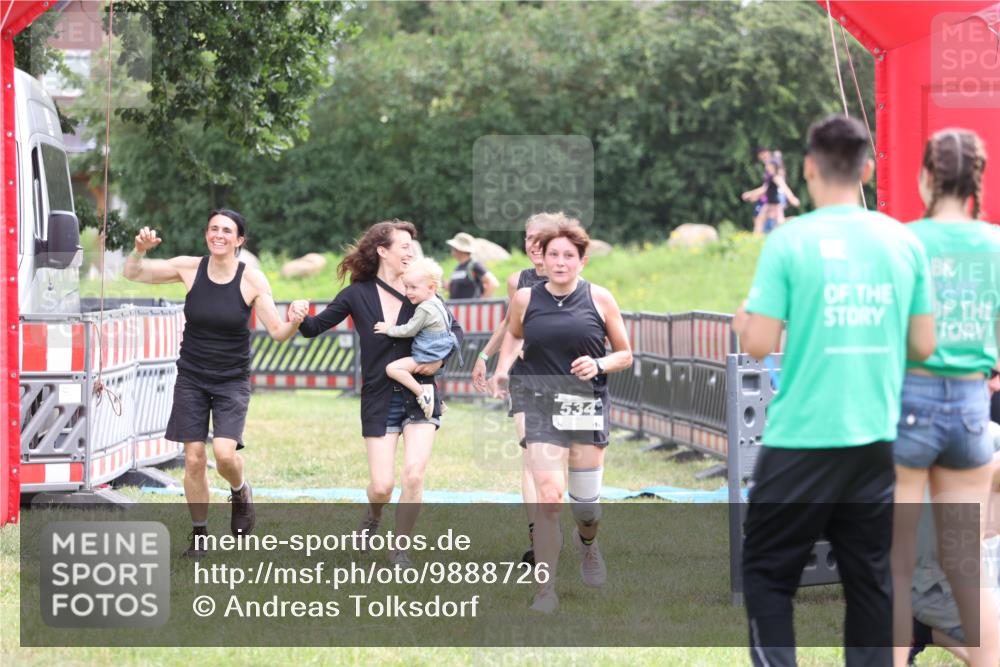 21.06.2026 - 29. Vierlanden-Triathlon Andreas Tolksdorf http://msf.ph/oto/9888726 21.06.2026 11:51:29 Ziel 299, 534, 612, 299, 534, 612 meine-sportfotos.de
