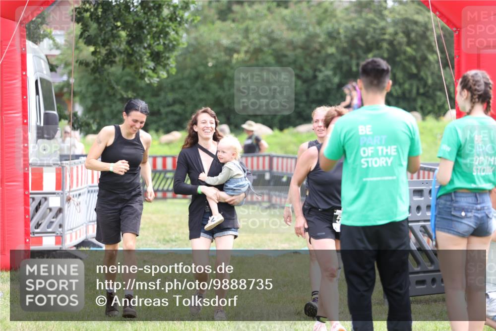 21.06.2026 - 29. Vierlanden-Triathlon Andreas Tolksdorf http://msf.ph/oto/9888735 21.06.2026 11:51:30 Ziel 299, 534, 612, 299, 534, 612 meine-sportfotos.de