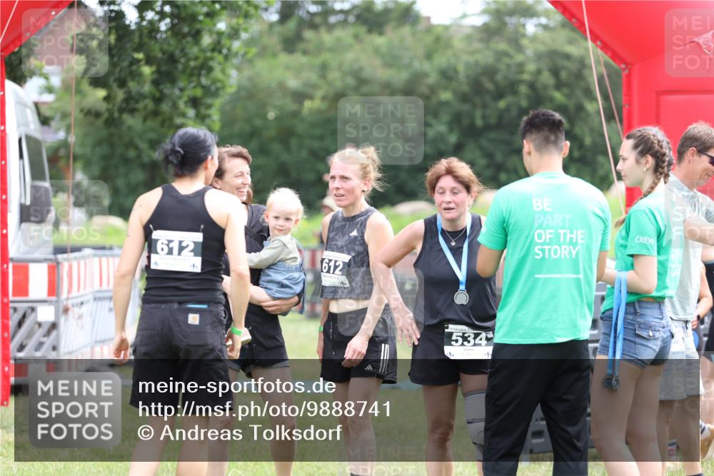 21.06.2026 - 29. Vierlanden-Triathlon Andreas Tolksdorf http://msf.ph/oto/9888741 21.06.2026 11:51:33 Ziel 299, 299 meine-sportfotos.de