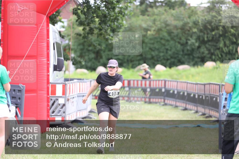 21.06.2026 - 29. Vierlanden-Triathlon Andreas Tolksdorf http://msf.ph/oto/9888877 21.06.2026 11:55:52 Ziel 498, 498 meine-sportfotos.de