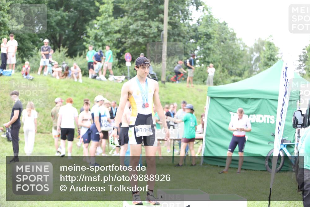21.06.2026 - 29. Vierlanden-Triathlon Andreas Tolksdorf http://msf.ph/oto/9888926 21.06.2026 11:58:08 Ziel 510, 510 meine-sportfotos.de