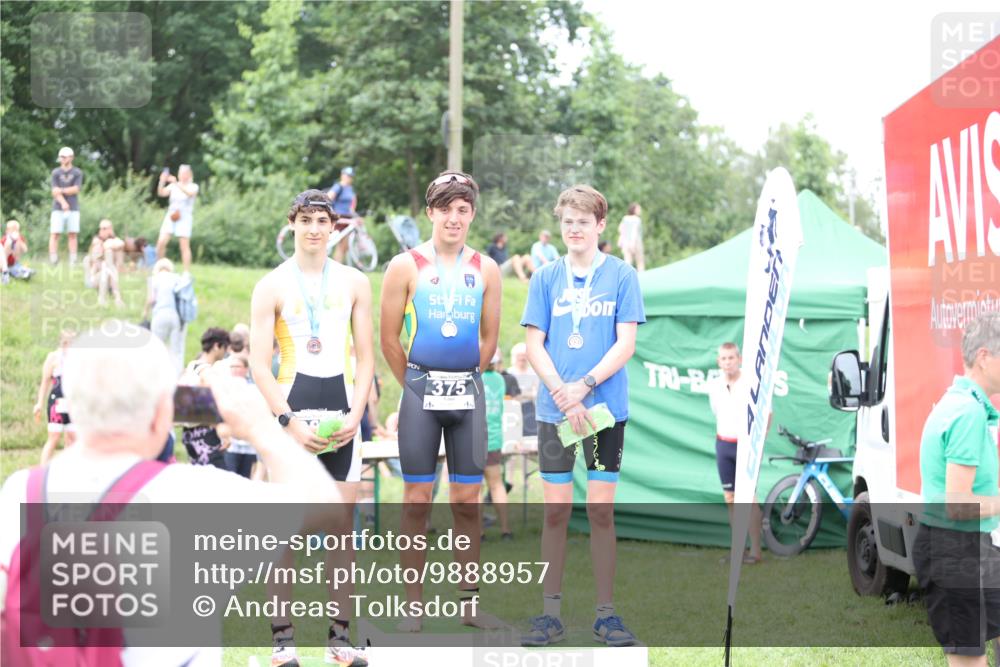 21.06.2026 - 29. Vierlanden-Triathlon Andreas Tolksdorf http://msf.ph/oto/9888957 21.06.2026 11:58:52 Ziel 589, 589 meine-sportfotos.de
