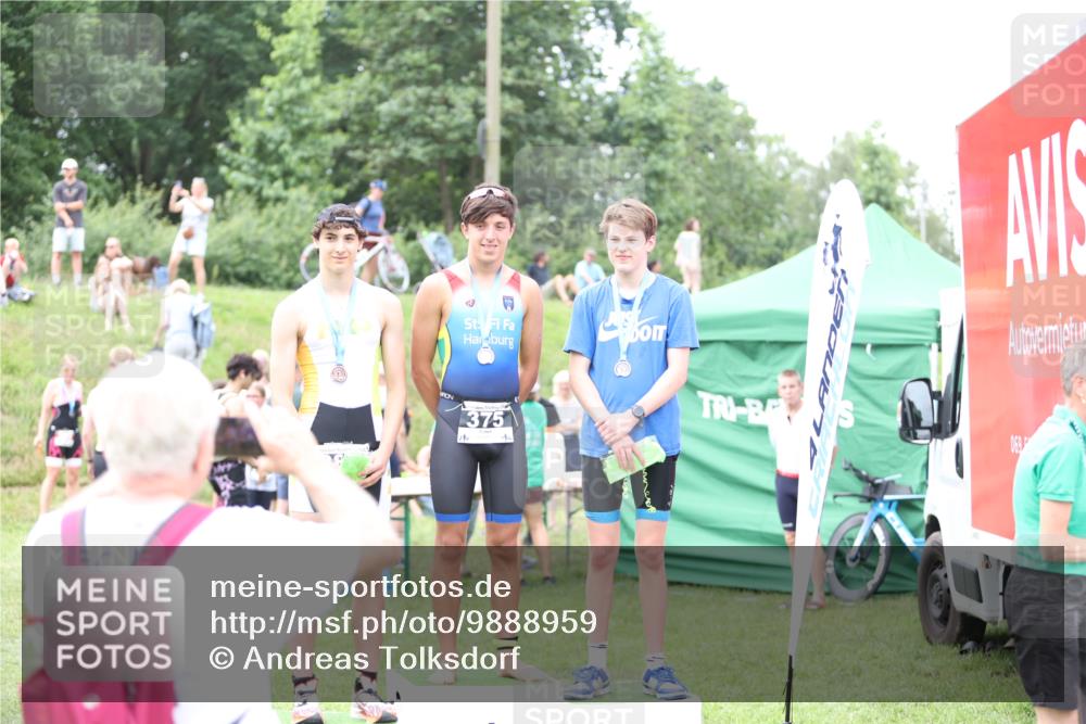 21.06.2026 - 29. Vierlanden-Triathlon Andreas Tolksdorf http://msf.ph/oto/9888959 21.06.2026 11:58:53 Ziel 589, 589 meine-sportfotos.de