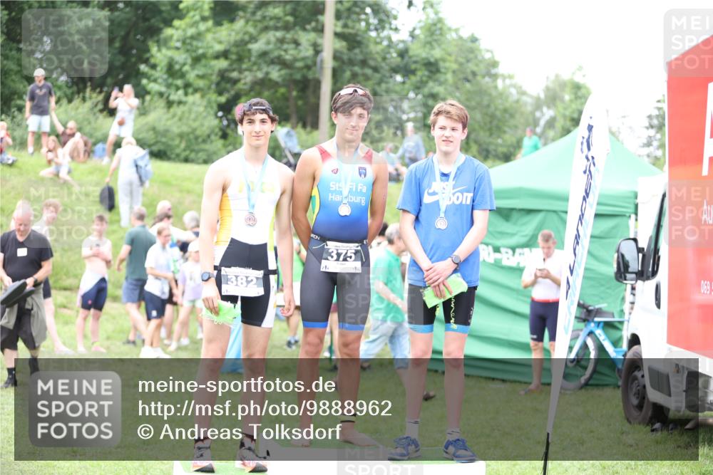 21.06.2026 - 29. Vierlanden-Triathlon Andreas Tolksdorf http://msf.ph/oto/9888962 21.06.2026 11:59:01 Ziel  meine-sportfotos.de