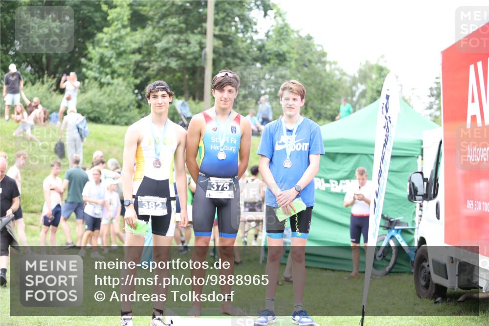 21.06.2026 - 29. Vierlanden-Triathlon Andreas Tolksdorf http://msf.ph/oto/9888965 21.06.2026 11:59:01 Ziel  meine-sportfotos.de