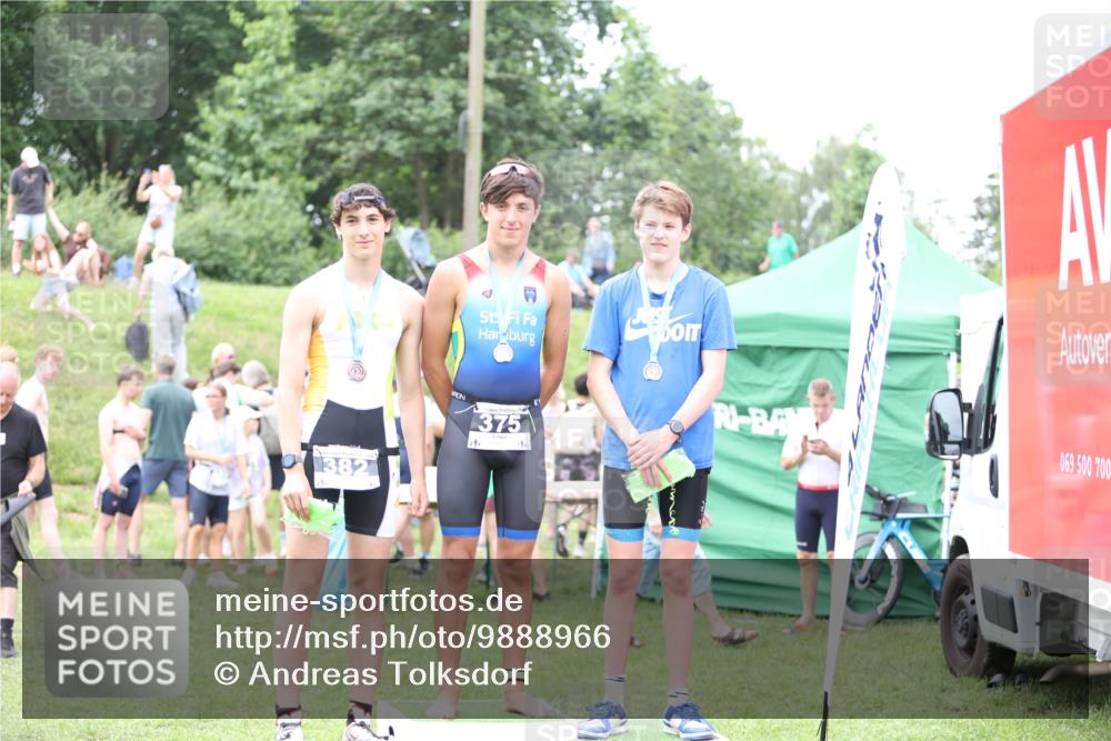 21.06.2026 - 29. Vierlanden-Triathlon Andreas Tolksdorf http://msf.ph/oto/9888966 21.06.2026 11:59:01 Ziel  meine-sportfotos.de