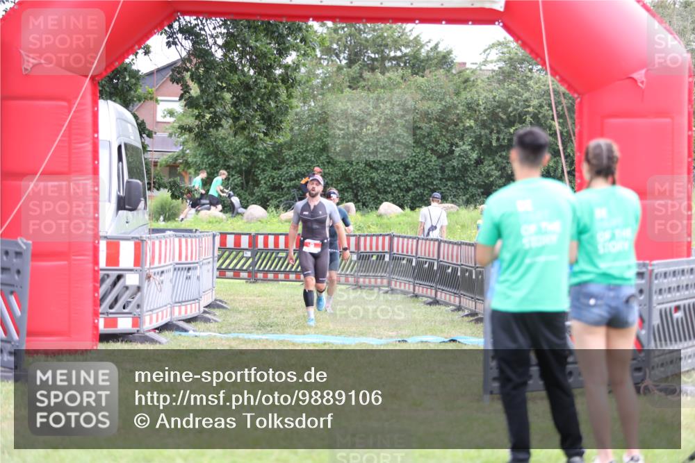 21.06.2026 - 29. Vierlanden-Triathlon Andreas Tolksdorf http://msf.ph/oto/9889106 21.06.2026 12:19:33 Ziel 9, 132, 9, 132 meine-sportfotos.de