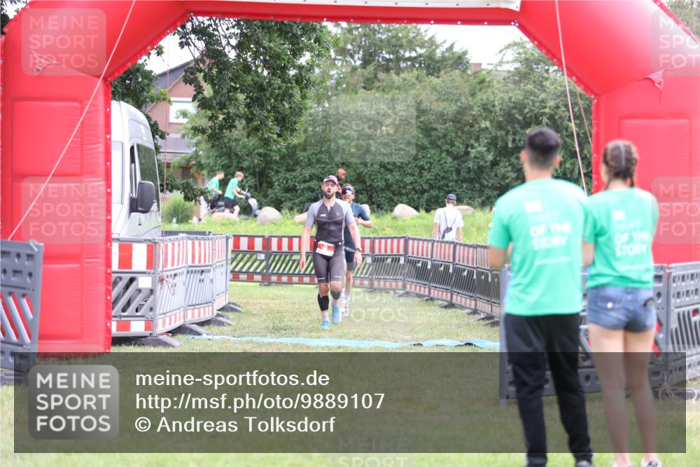21.06.2026 - 29. Vierlanden-Triathlon Andreas Tolksdorf http://msf.ph/oto/9889107 21.06.2026 12:19:33 Ziel 9, 132, 9, 132 meine-sportfotos.de