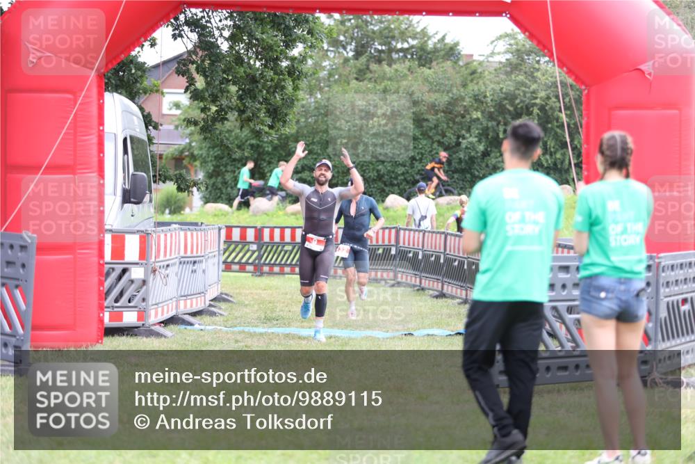 21.06.2026 - 29. Vierlanden-Triathlon Andreas Tolksdorf http://msf.ph/oto/9889115 21.06.2026 12:19:34 Ziel 9, 132, 9, 132 meine-sportfotos.de