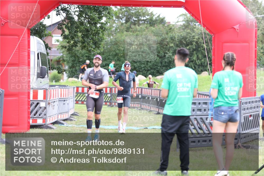 21.06.2026 - 29. Vierlanden-Triathlon Andreas Tolksdorf http://msf.ph/oto/9889131 21.06.2026 12:19:36 Ziel 9, 132, 9, 132 meine-sportfotos.de
