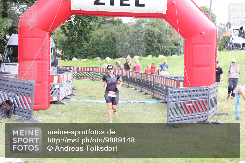 21.06.2026 - 29. Vierlanden-Triathlon Andreas Tolksdorf http://msf.ph/oto/9889148 21.06.2026 12:22:30 Ziel 294, 294 meine-sportfotos.de