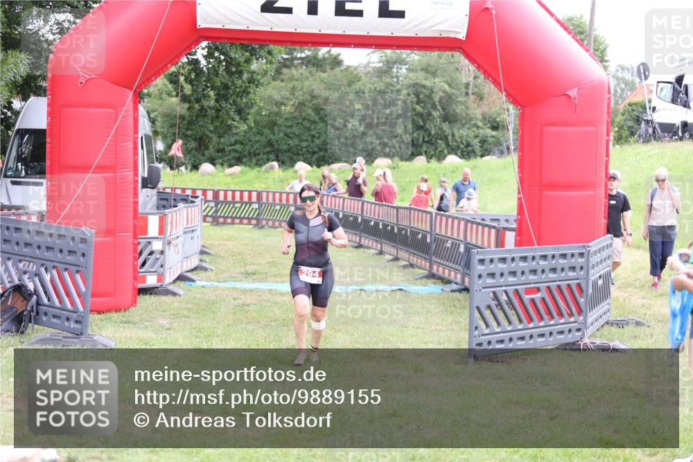 21.06.2026 - 29. Vierlanden-Triathlon Andreas Tolksdorf http://msf.ph/oto/9889155 21.06.2026 12:22:30 Ziel 294, 294 meine-sportfotos.de