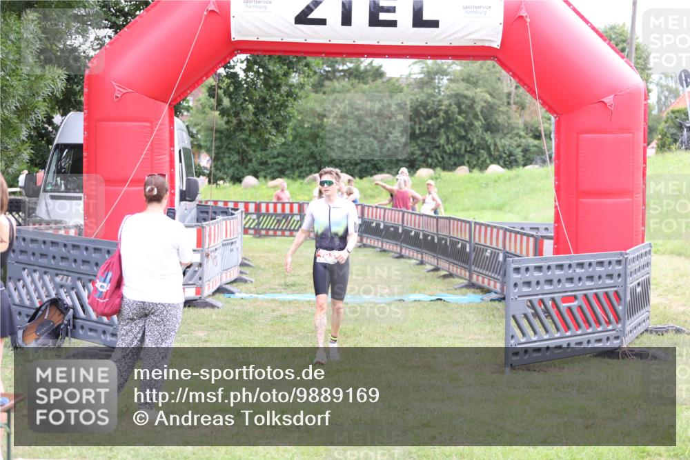 21.06.2026 - 29. Vierlanden-Triathlon Andreas Tolksdorf http://msf.ph/oto/9889169 21.06.2026 12:23:01 Ziel 193, 193 meine-sportfotos.de
