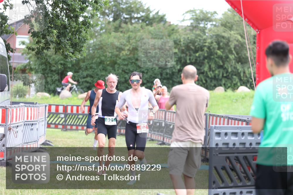 21.06.2026 - 29. Vierlanden-Triathlon Andreas Tolksdorf http://msf.ph/oto/9889229 21.06.2026 12:27:07 Ziel 45, 62, 76, 821, 45, 62, 76, 821 meine-sportfotos.de