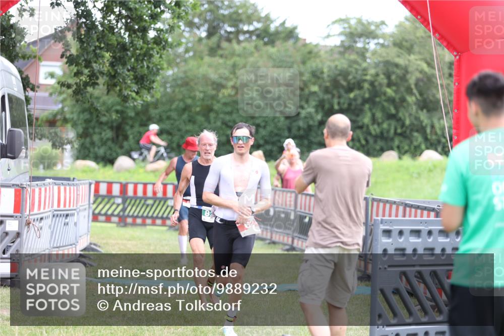 21.06.2026 - 29. Vierlanden-Triathlon Andreas Tolksdorf http://msf.ph/oto/9889232 21.06.2026 12:27:07 Ziel 45, 62, 76, 821, 45, 62, 76, 821 meine-sportfotos.de