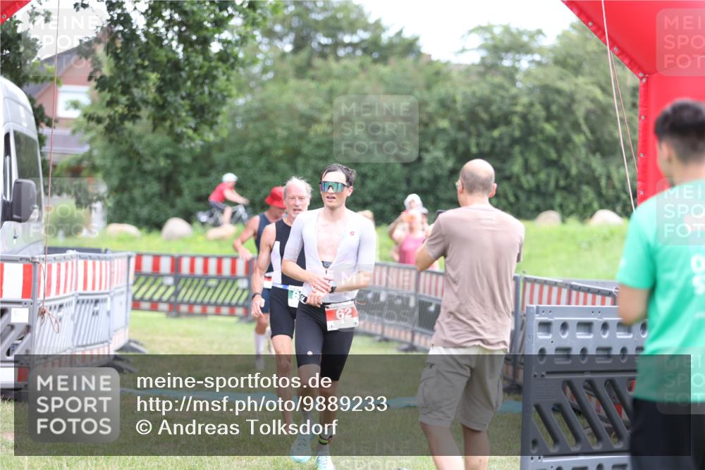 21.06.2026 - 29. Vierlanden-Triathlon Andreas Tolksdorf http://msf.ph/oto/9889233 21.06.2026 12:27:07 Ziel 45, 62, 76, 821, 45, 62, 76, 821 meine-sportfotos.de