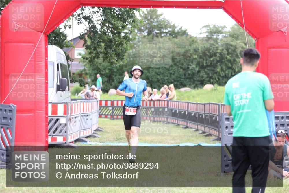 21.06.2026 - 29. Vierlanden-Triathlon Andreas Tolksdorf http://msf.ph/oto/9889294 21.06.2026 12:29:05 Ziel 31, 32, 36, 31, 32, 36 meine-sportfotos.de