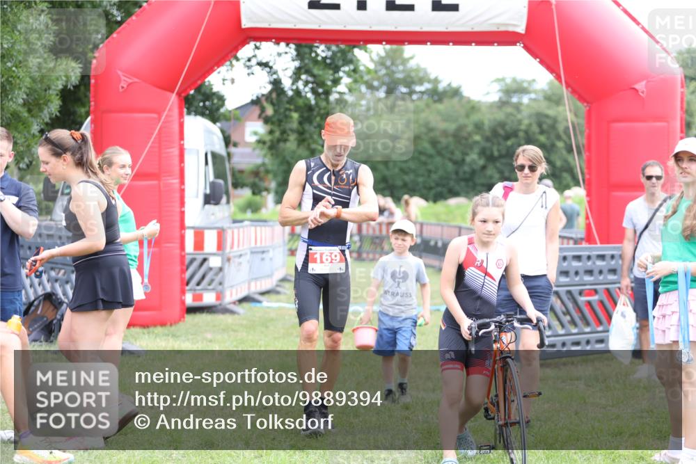 21.06.2026 - 29. Vierlanden-Triathlon Andreas Tolksdorf http://msf.ph/oto/9889394 21.06.2026 12:33:26 Ziel 169, 169 meine-sportfotos.de