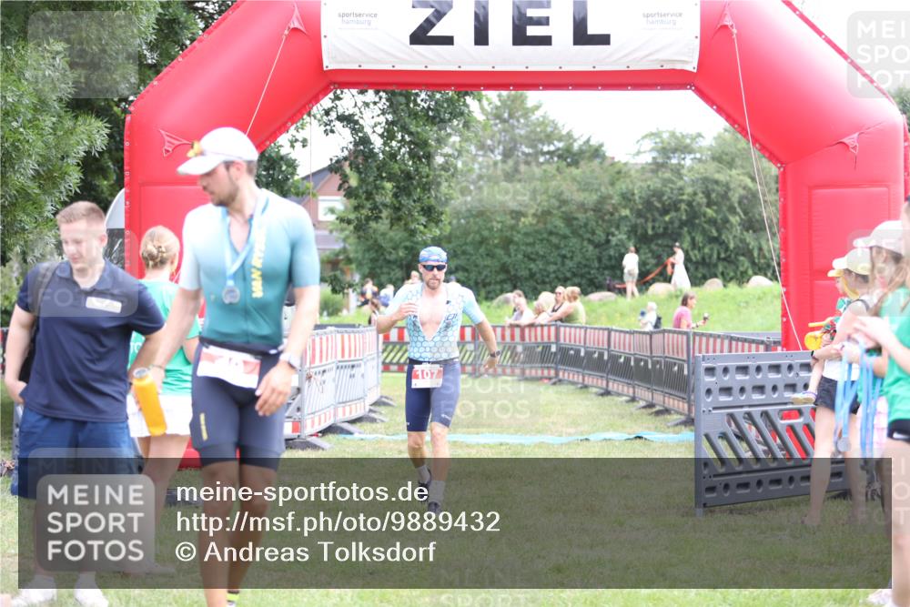 21.06.2026 - 29. Vierlanden-Triathlon Andreas Tolksdorf http://msf.ph/oto/9889432 21.06.2026 12:36:06 Ziel 107, 107 meine-sportfotos.de