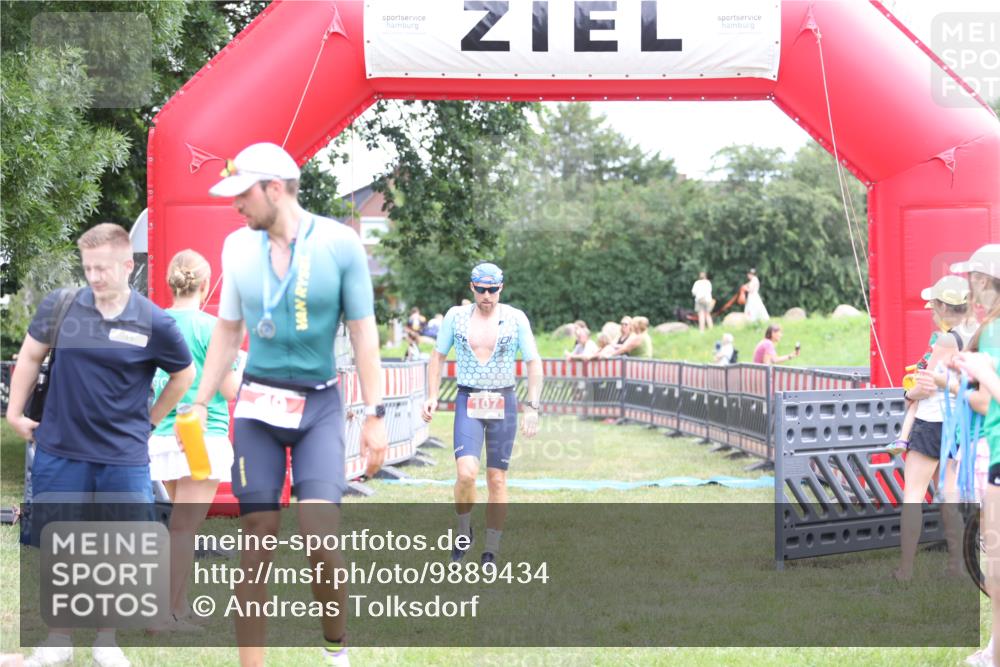 21.06.2026 - 29. Vierlanden-Triathlon Andreas Tolksdorf http://msf.ph/oto/9889434 21.06.2026 12:36:06 Ziel 107, 107 meine-sportfotos.de