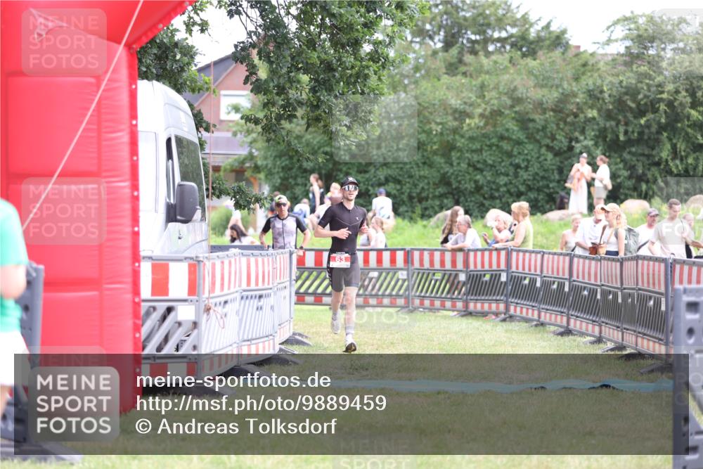 21.06.2026 - 29. Vierlanden-Triathlon Andreas Tolksdorf http://msf.ph/oto/9889459 21.06.2026 12:36:47 Ziel 63, 148, 63, 148 meine-sportfotos.de