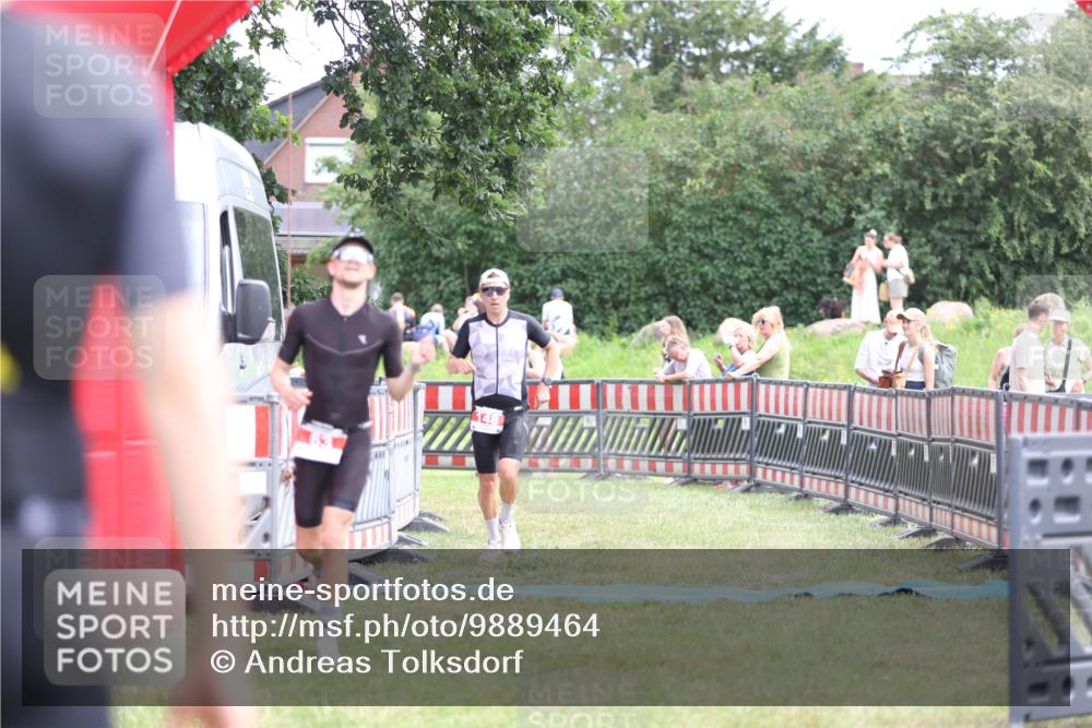 21.06.2026 - 29. Vierlanden-Triathlon Andreas Tolksdorf http://msf.ph/oto/9889464 21.06.2026 12:36:50 Ziel 63, 148, 63, 148 meine-sportfotos.de