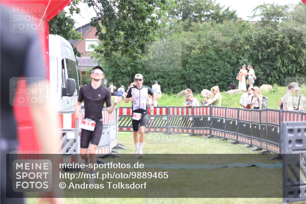 21.06.2026 - 29. Vierlanden-Triathlon Andreas Tolksdorf http://msf.ph/oto/9889465 21.06.2026 12:36:50 Ziel 63, 148, 63, 148 meine-sportfotos.de