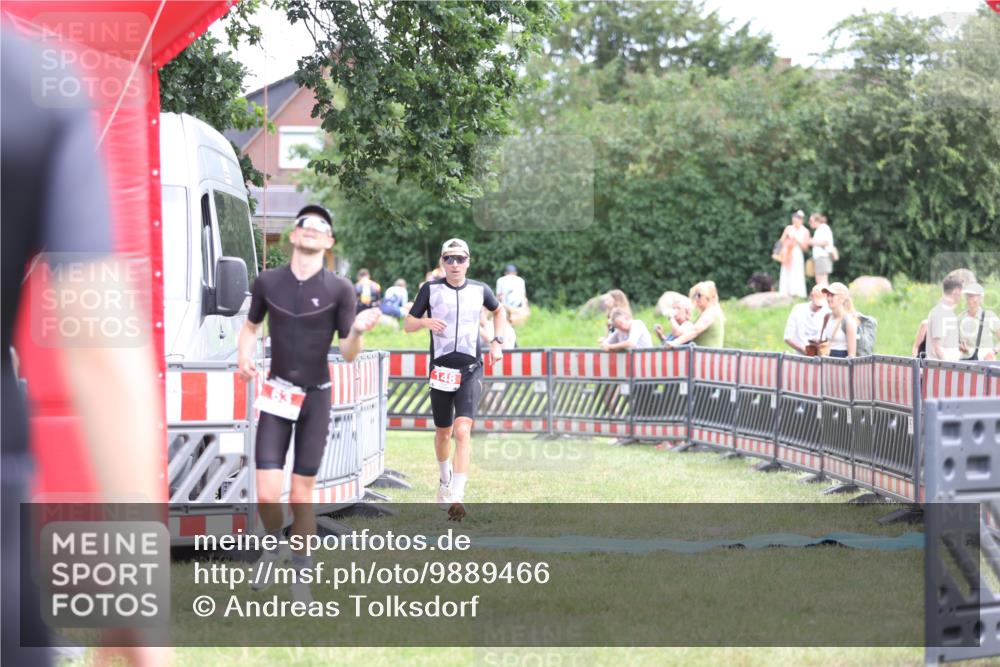21.06.2026 - 29. Vierlanden-Triathlon Andreas Tolksdorf http://msf.ph/oto/9889466 21.06.2026 12:36:50 Ziel 63, 148, 63, 148 meine-sportfotos.de