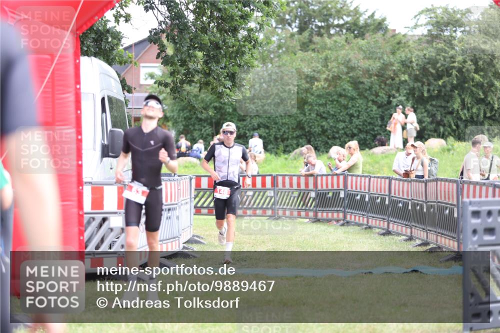 21.06.2026 - 29. Vierlanden-Triathlon Andreas Tolksdorf http://msf.ph/oto/9889467 21.06.2026 12:36:50 Ziel 63, 148, 63, 148 meine-sportfotos.de