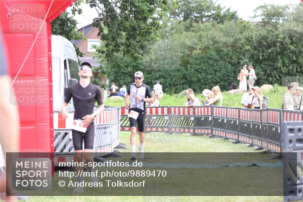 21.06.2026 - 29. Vierlanden-Triathlon Andreas Tolksdorf http://msf.ph/oto/9889470 21.06.2026 12:36:50 Ziel 63, 148, 63, 148 meine-sportfotos.de