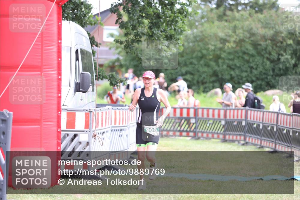 21.06.2026 - 29. Vierlanden-Triathlon Andreas Tolksdorf http://msf.ph/oto/9889769 21.06.2026 12:47:58 Ziel 197, 906, 197, 906 meine-sportfotos.de
