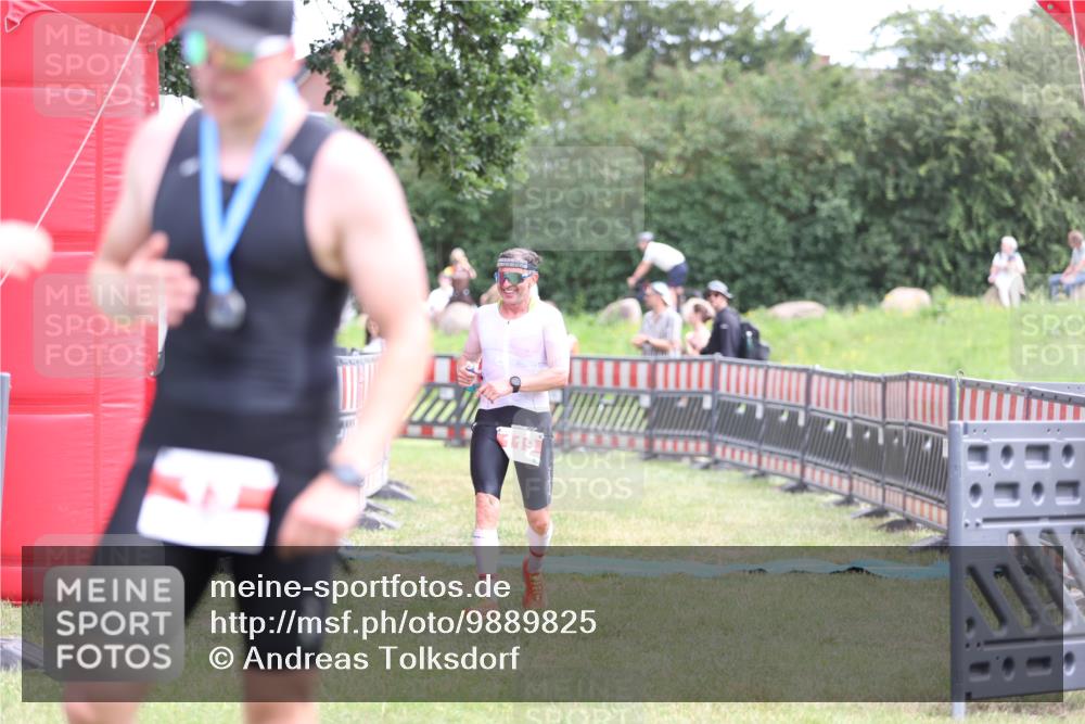 21.06.2026 - 29. Vierlanden-Triathlon Andreas Tolksdorf http://msf.ph/oto/9889825 21.06.2026 12:48:33 Ziel 119, 119 meine-sportfotos.de