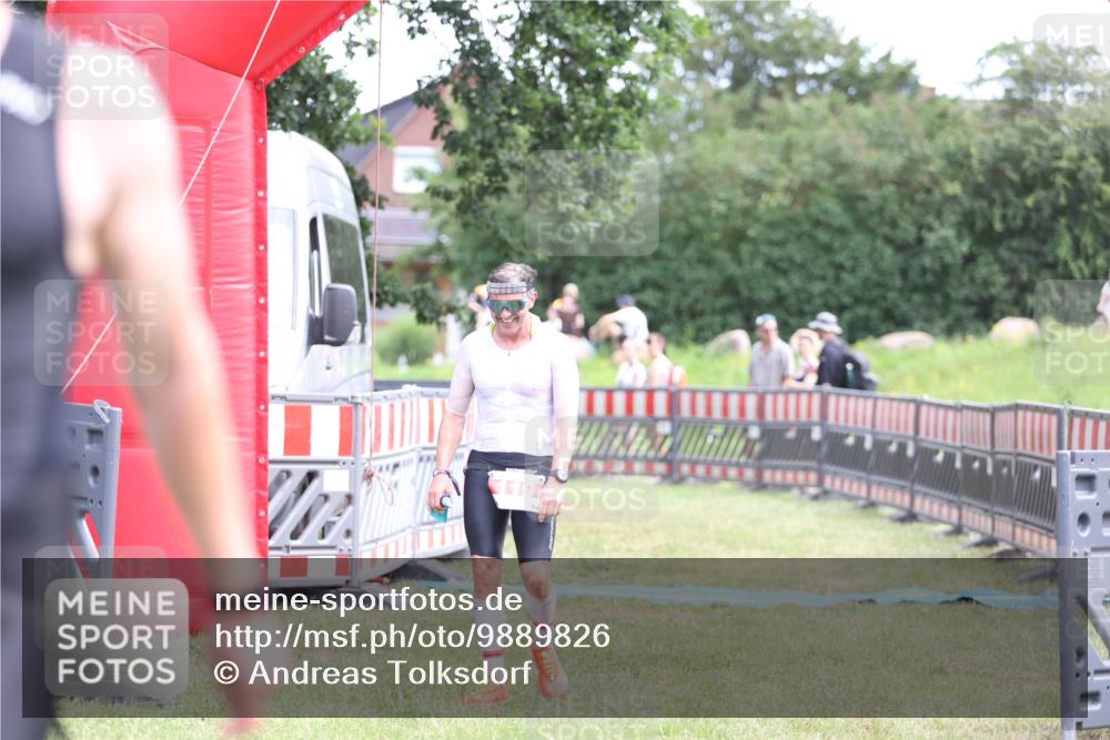 21.06.2026 - 29. Vierlanden-Triathlon Andreas Tolksdorf http://msf.ph/oto/9889826 21.06.2026 12:48:35 Ziel 119, 119 meine-sportfotos.de