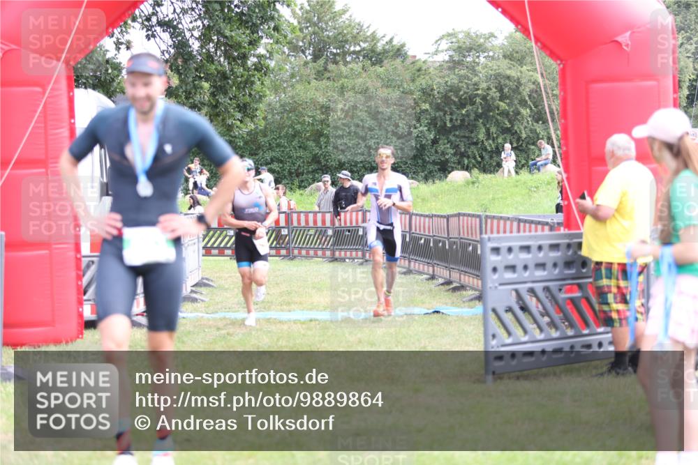 21.06.2026 - 29. Vierlanden-Triathlon Andreas Tolksdorf http://msf.ph/oto/9889864 21.06.2026 12:49:16 Ziel 79, 175, 920, 79, 175, 920 meine-sportfotos.de