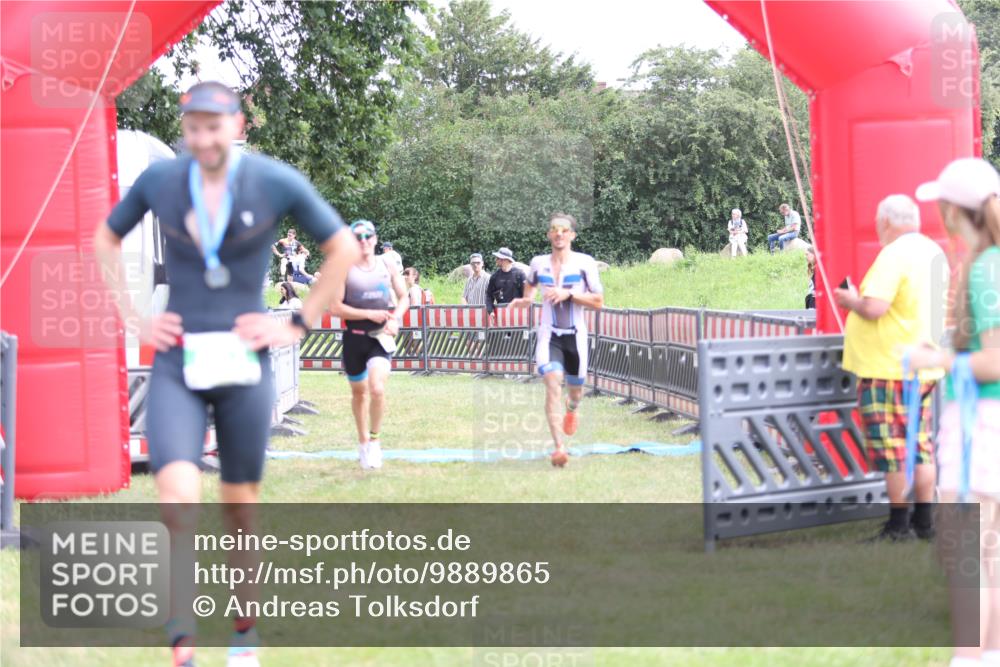21.06.2026 - 29. Vierlanden-Triathlon Andreas Tolksdorf http://msf.ph/oto/9889865 21.06.2026 12:49:16 Ziel 79, 175, 920, 79, 175, 920 meine-sportfotos.de