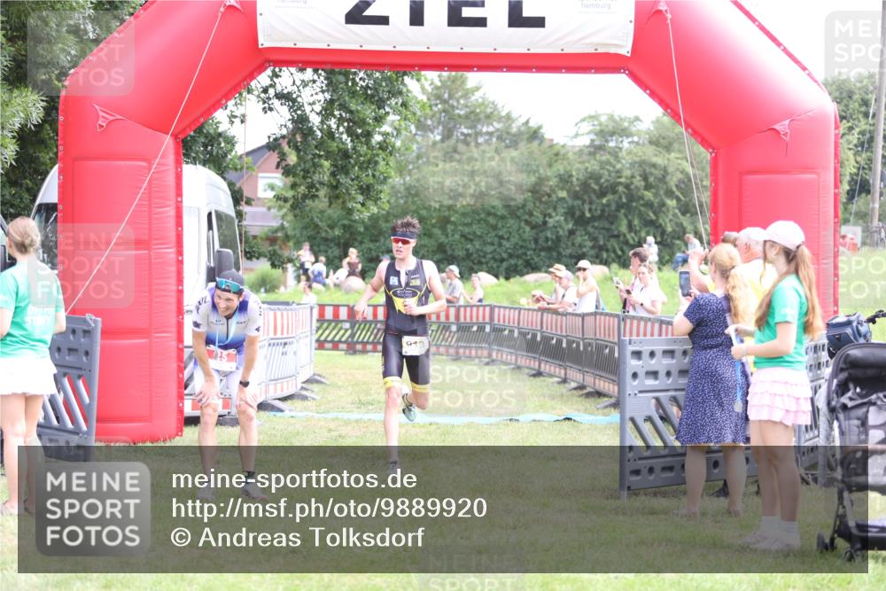 21.06.2026 - 29. Vierlanden-Triathlon Andreas Tolksdorf http://msf.ph/oto/9889920 21.06.2026 12:50:35 Ziel 84, 122, 913, 942, 955, 84, 122, 913, 942, 955 meine-sportfotos.de