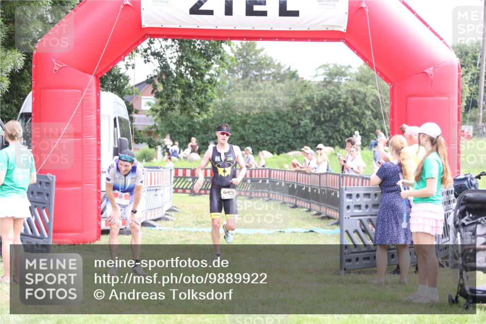 21.06.2026 - 29. Vierlanden-Triathlon Andreas Tolksdorf http://msf.ph/oto/9889922 21.06.2026 12:50:35 Ziel 84, 122, 913, 942, 955, 84, 122, 913, 942, 955 meine-sportfotos.de