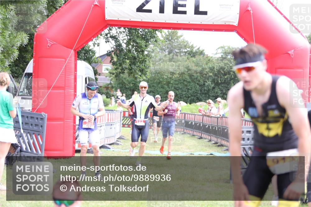 21.06.2026 - 29. Vierlanden-Triathlon Andreas Tolksdorf http://msf.ph/oto/9889936 21.06.2026 12:50:43 Ziel 84, 122, 910, 924, 942, 943, 955, 975, 84, 122, 910, 924, 942, 943, 955, 975 meine-sportfotos.de