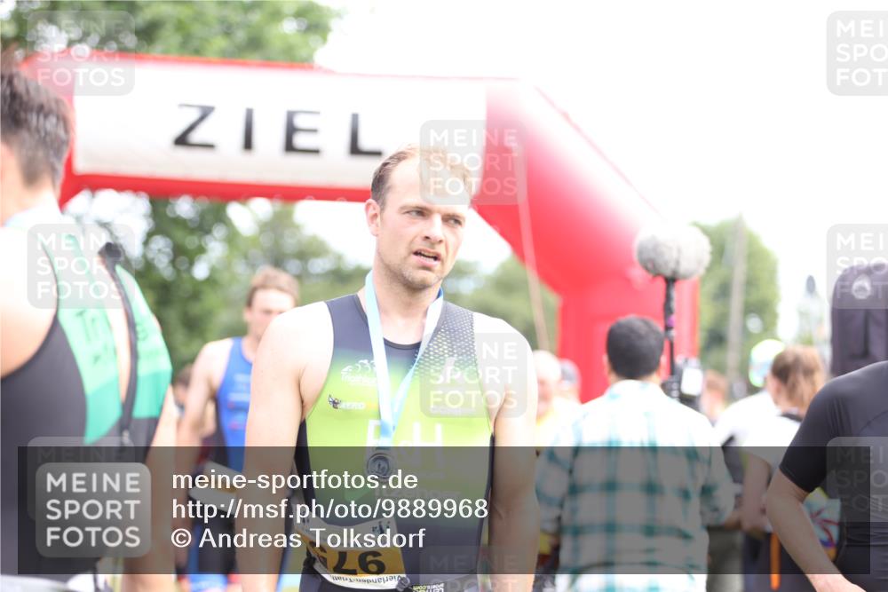 21.06.2026 - 29. Vierlanden-Triathlon Andreas Tolksdorf http://msf.ph/oto/9889968 21.06.2026 12:51:12 Ziel 231, 640, 909, 912, 926, 957, 964, 231, 640, 909, 912, 926, 957, 964 meine-sportfotos.de