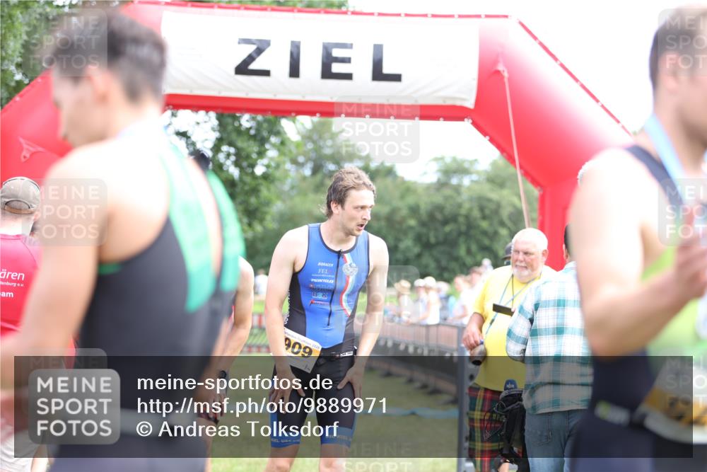 21.06.2026 - 29. Vierlanden-Triathlon Andreas Tolksdorf http://msf.ph/oto/9889971 21.06.2026 12:51:13 Ziel 231, 640, 912, 926, 957, 964, 231, 640, 912, 926, 957, 964 meine-sportfotos.de