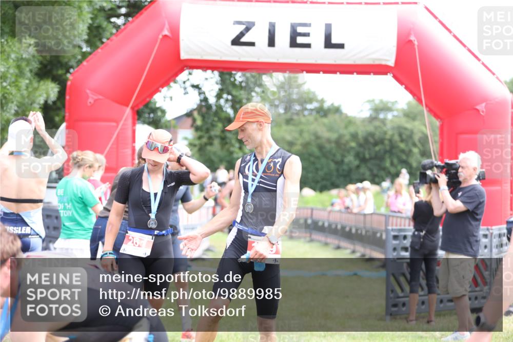 21.06.2026 - 29. Vierlanden-Triathlon Andreas Tolksdorf http://msf.ph/oto/9889985 21.06.2026 12:51:40 Ziel 665, 918, 946, 665, 918, 946 meine-sportfotos.de