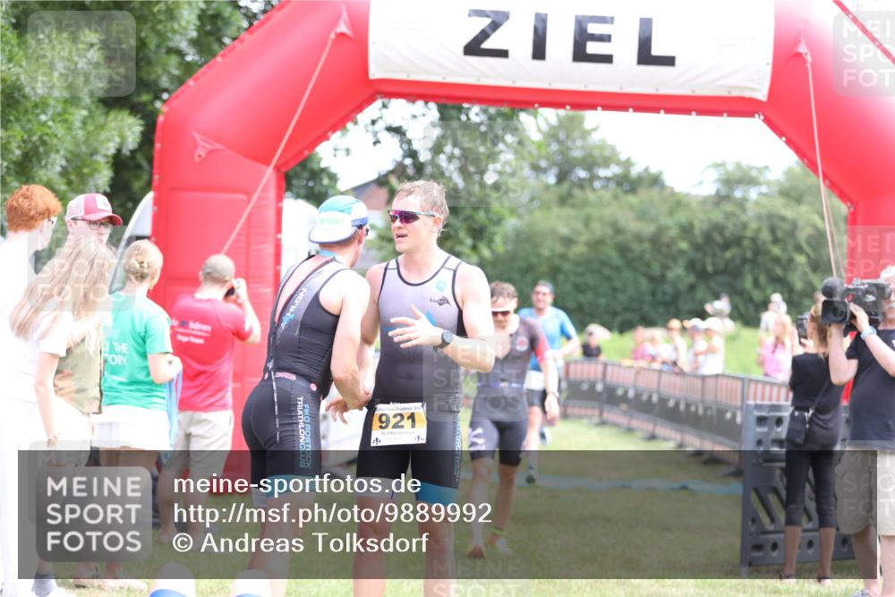 21.06.2026 - 29. Vierlanden-Triathlon Andreas Tolksdorf http://msf.ph/oto/9889992 21.06.2026 12:52:00 Ziel 677, 941, 954, 959, 981, 677, 941, 954, 959, 981 meine-sportfotos.de