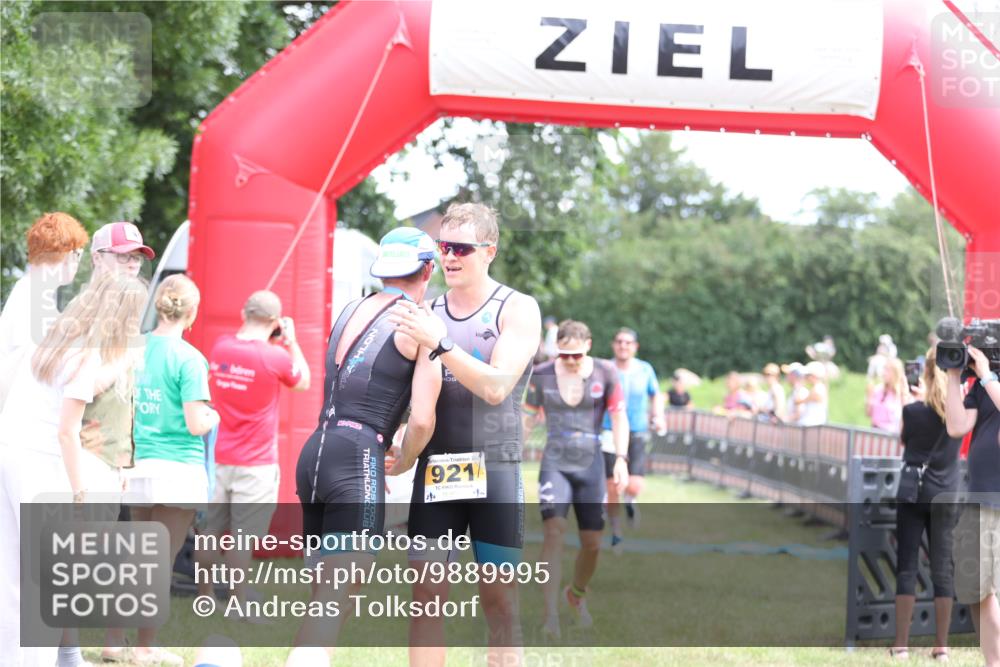 21.06.2026 - 29. Vierlanden-Triathlon Andreas Tolksdorf http://msf.ph/oto/9889995 21.06.2026 12:52:00 Ziel 677, 941, 954, 959, 981, 677, 941, 954, 959, 981 meine-sportfotos.de