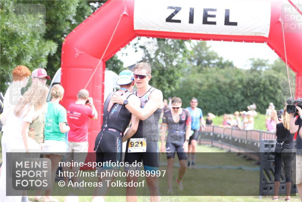 21.06.2026 - 29. Vierlanden-Triathlon Andreas Tolksdorf http://msf.ph/oto/9889997 21.06.2026 12:52:00 Ziel 677, 941, 954, 959, 981, 677, 941, 954, 959, 981 meine-sportfotos.de