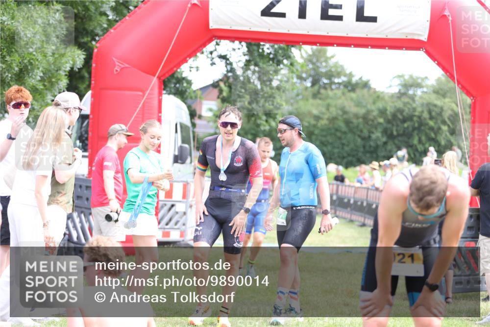 21.06.2026 - 29. Vierlanden-Triathlon Andreas Tolksdorf http://msf.ph/oto/9890014 21.06.2026 12:52:04 Ziel 677, 923, 954, 959, 963, 981, 677, 923, 954, 959, 963, 981 meine-sportfotos.de