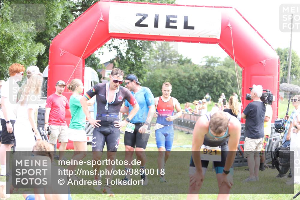 21.06.2026 - 29. Vierlanden-Triathlon Andreas Tolksdorf http://msf.ph/oto/9890018 21.06.2026 12:52:06 Ziel 923, 954, 959, 963, 981, 923, 954, 959, 963, 981 meine-sportfotos.de