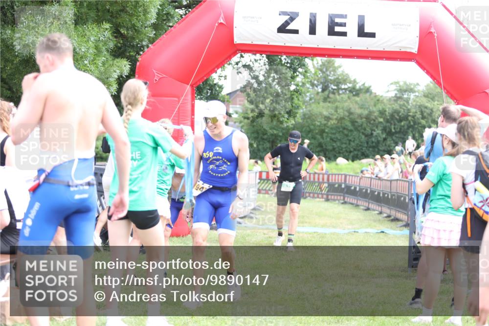 21.06.2026 - 29. Vierlanden-Triathlon Andreas Tolksdorf http://msf.ph/oto/9890147 21.06.2026 12:55:14 Ziel 68, 157, 719, 974, 68, 157, 719, 974 meine-sportfotos.de