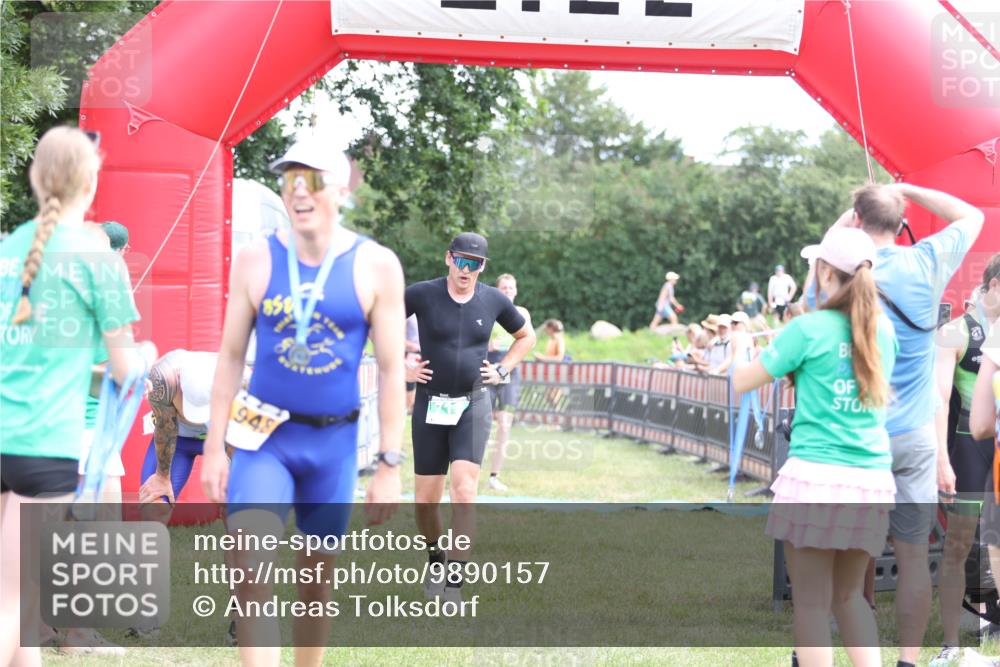 21.06.2026 - 29. Vierlanden-Triathlon Andreas Tolksdorf http://msf.ph/oto/9890157 21.06.2026 12:55:17 Ziel 68, 157, 296, 719, 974, 68, 157, 296, 719, 974 meine-sportfotos.de
