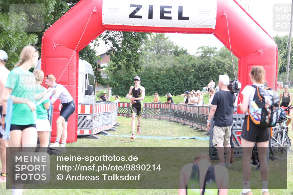 21.06.2026 - 29. Vierlanden-Triathlon Andreas Tolksdorf http://msf.ph/oto/9890214 21.06.2026 12:56:33 Ziel 940, 952, 968, 940, 952, 968 meine-sportfotos.de